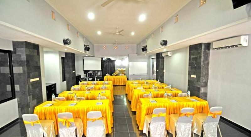 Arya Hotel & Spa Kuta Lombok Buitenkant foto