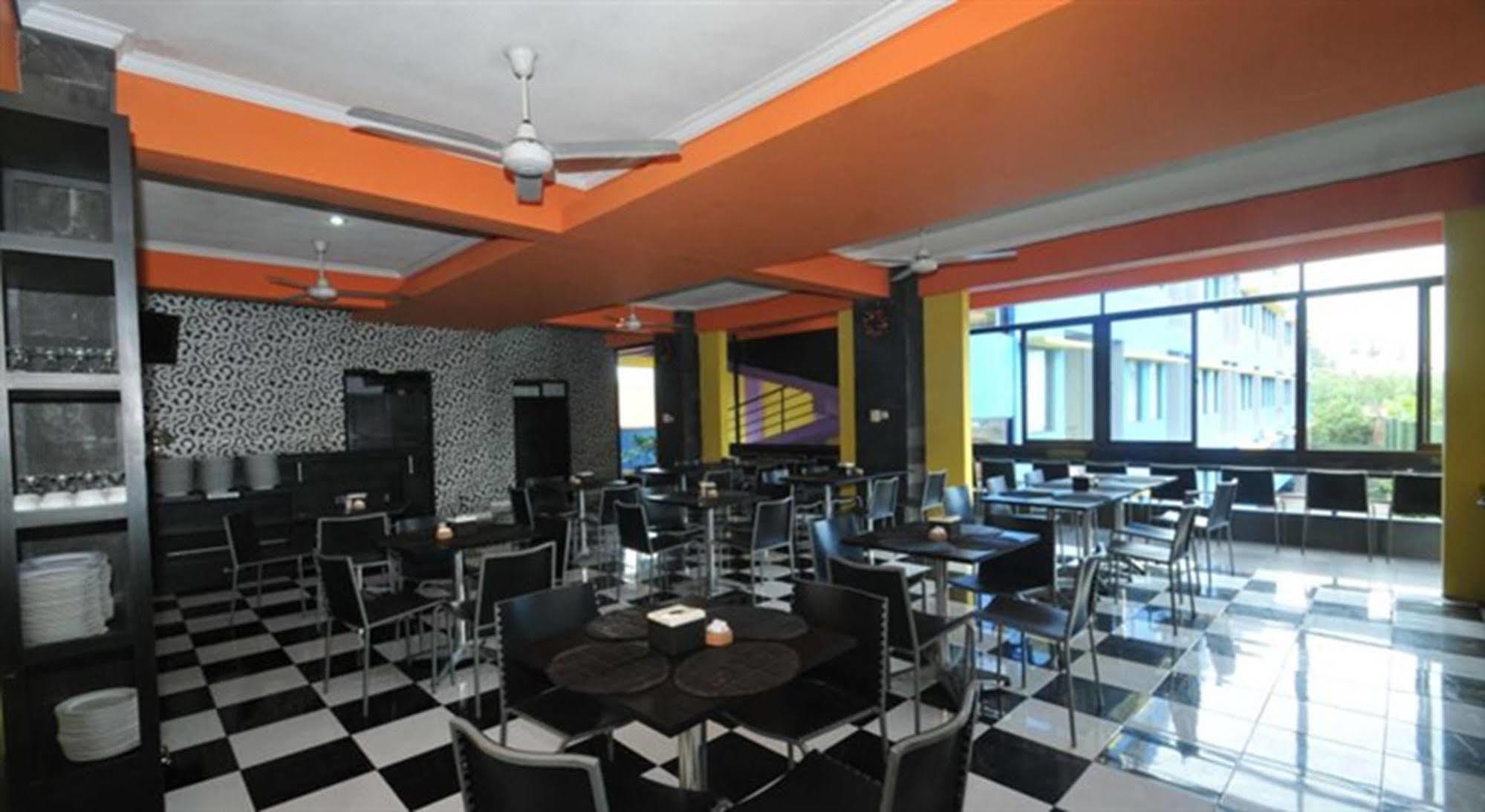 Arya Hotel & Spa Kuta Lombok Buitenkant foto